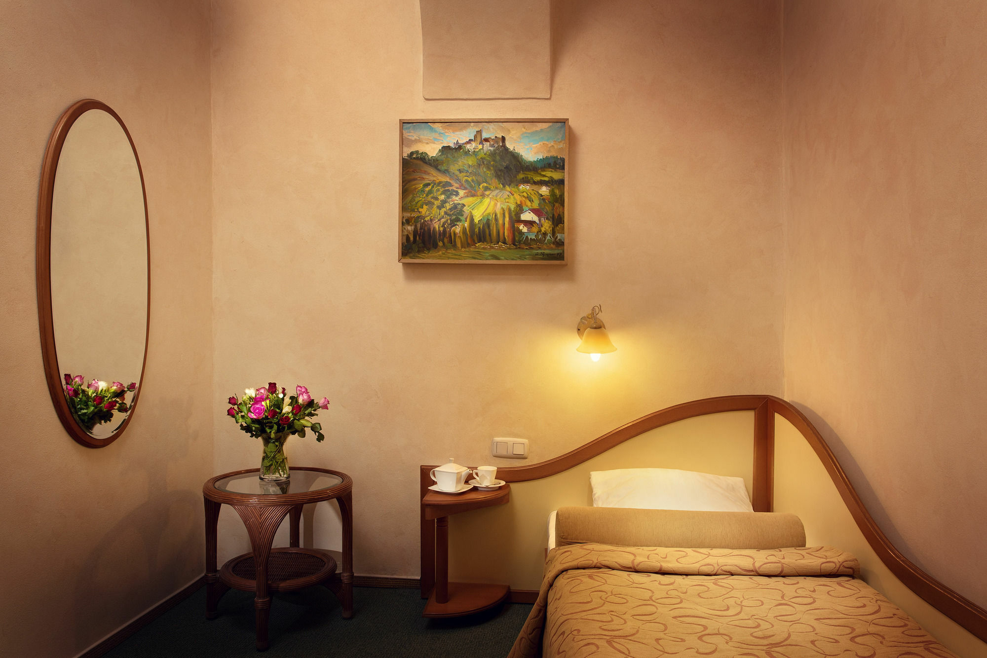 קושיצה Hotel Ambassador מראה חיצוני תמונה